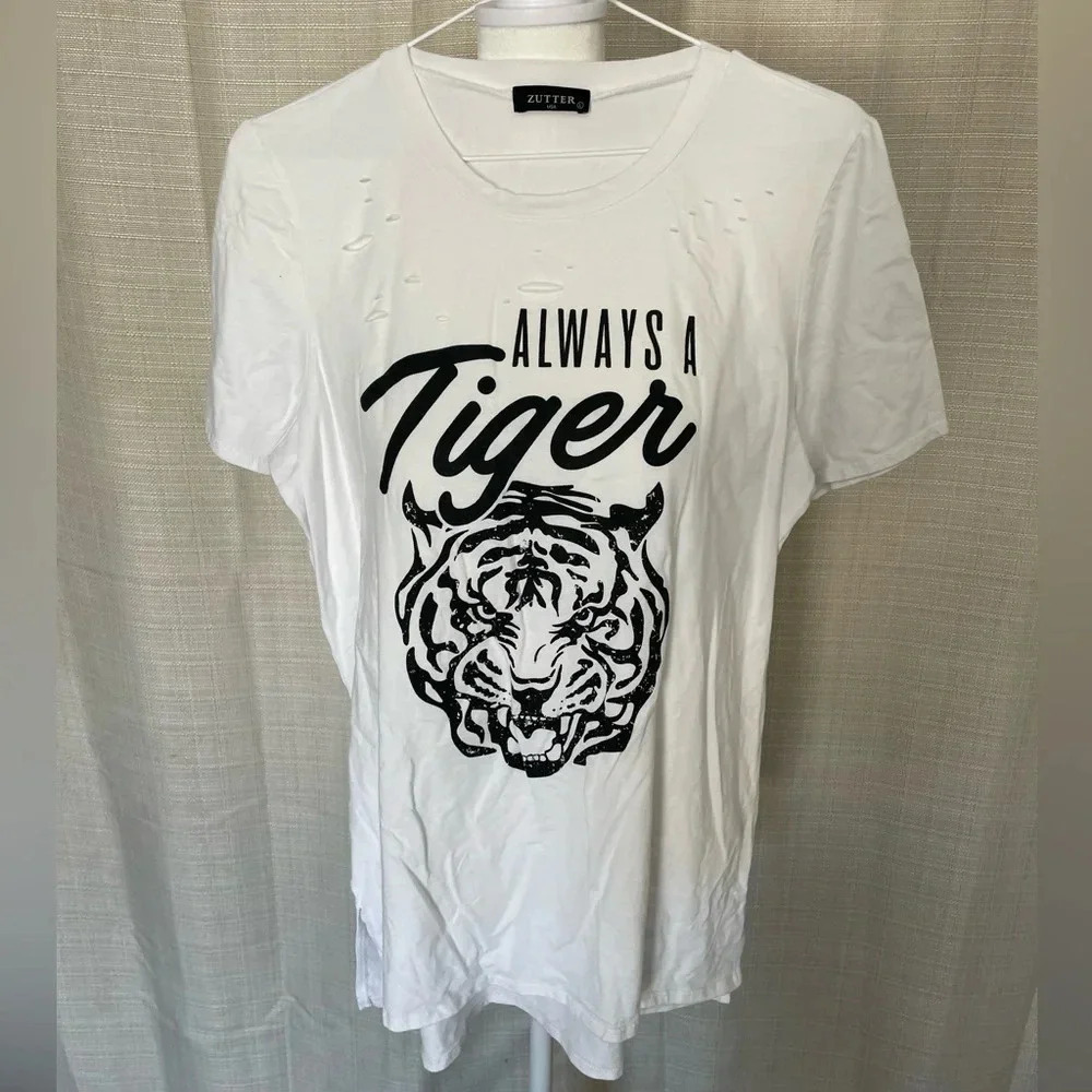 COPY - Women’s Short Sleeve Graphic Tshirt - Sz. L